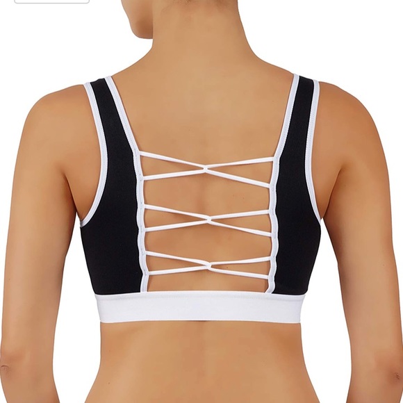 Criss Cross Back Detail Sports Bra - Picture 3 of 3